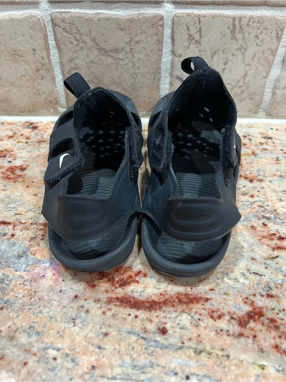 Nike Black Kids' Open-Toe Water Sandals with Hook-and-Loop Strap